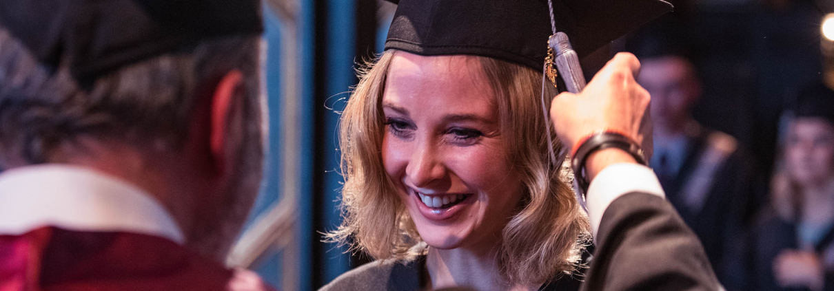 Absolvia der Hochschule Macromedia -