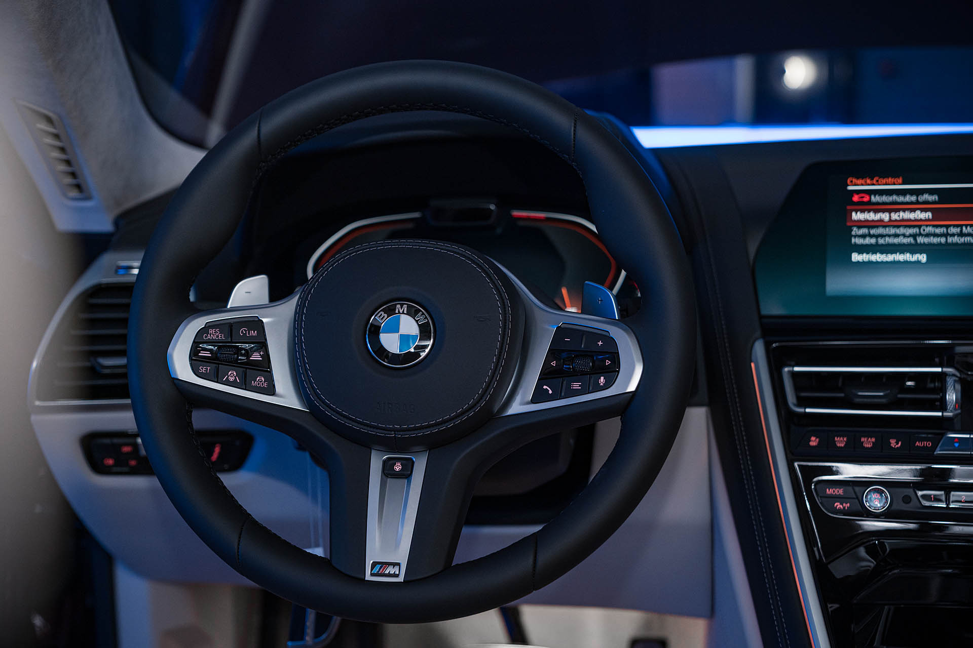 Autoübergabe in der BMW Welt -