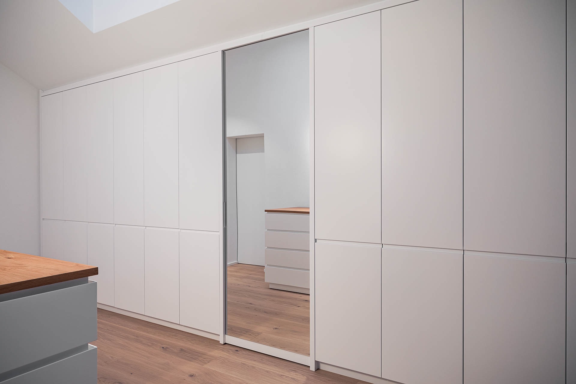 Möbelwerkstätte Kleiderschrank