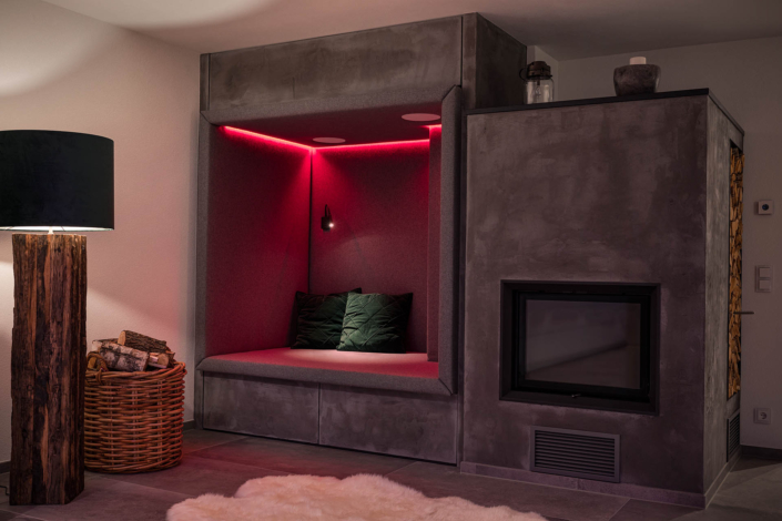 Moderne Wohnraum mit gemütlicher Ecke