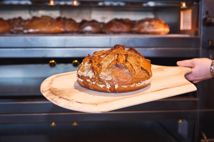 Frisches Brot aus dem Ofen