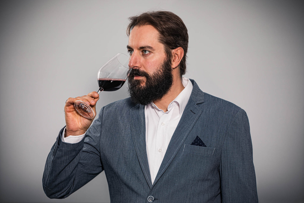 Businessportrait mit Wein