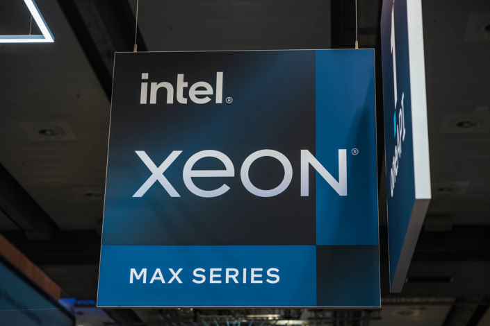 ISC Hamburg, Intel Messestand, Logo