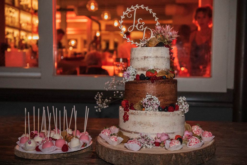 Hochzeitsfotograf, W&ouml;rthsee, 5-Seen-Land, Hochzeitstorte