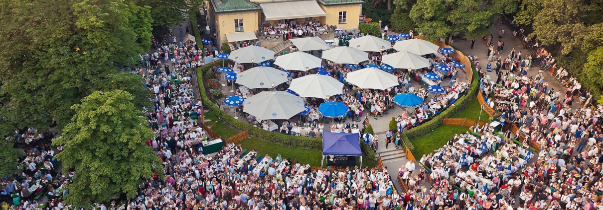 Kocherlball am Chinesischen Turm -