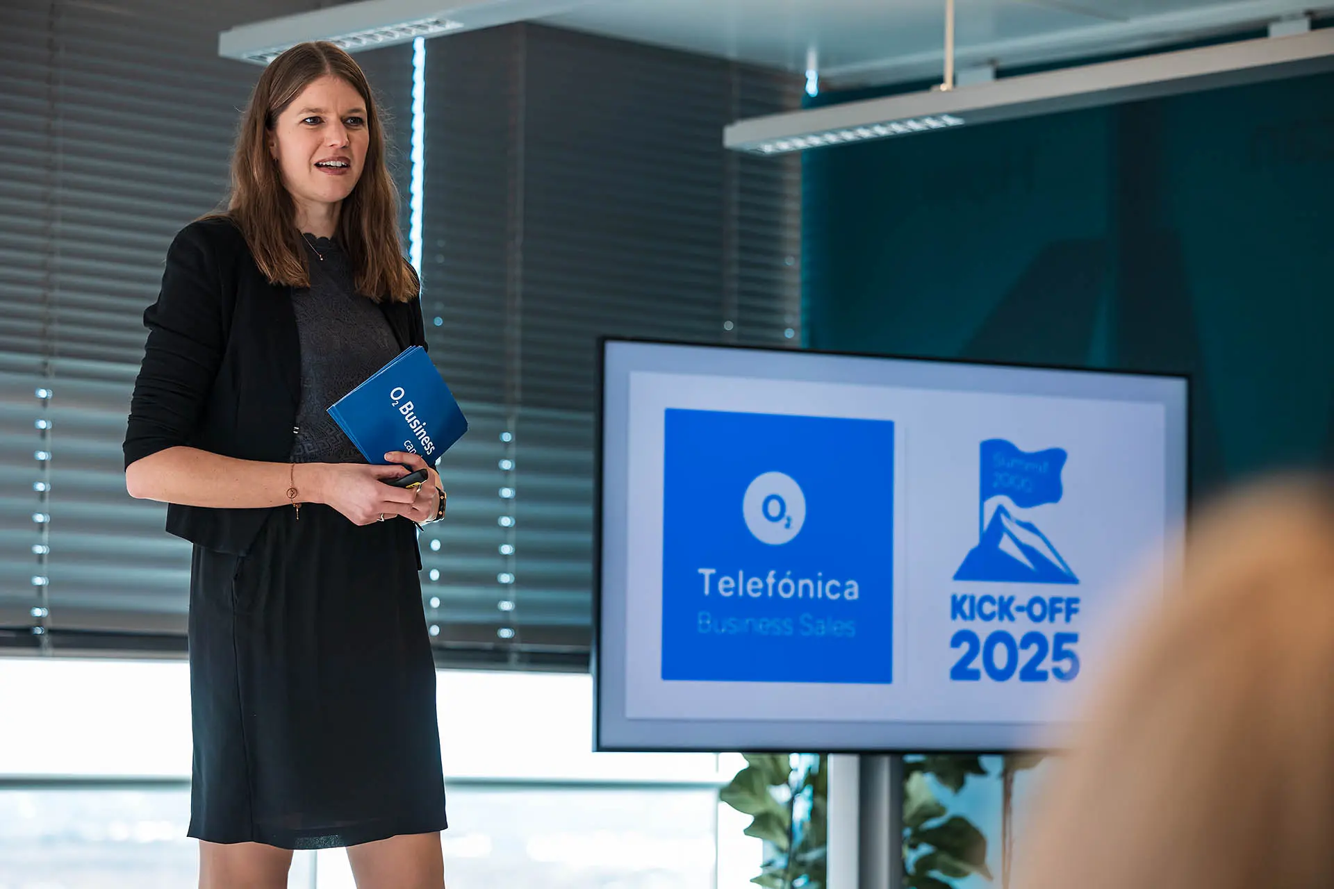 Präsentation bei Telefónica Kick-off 2025