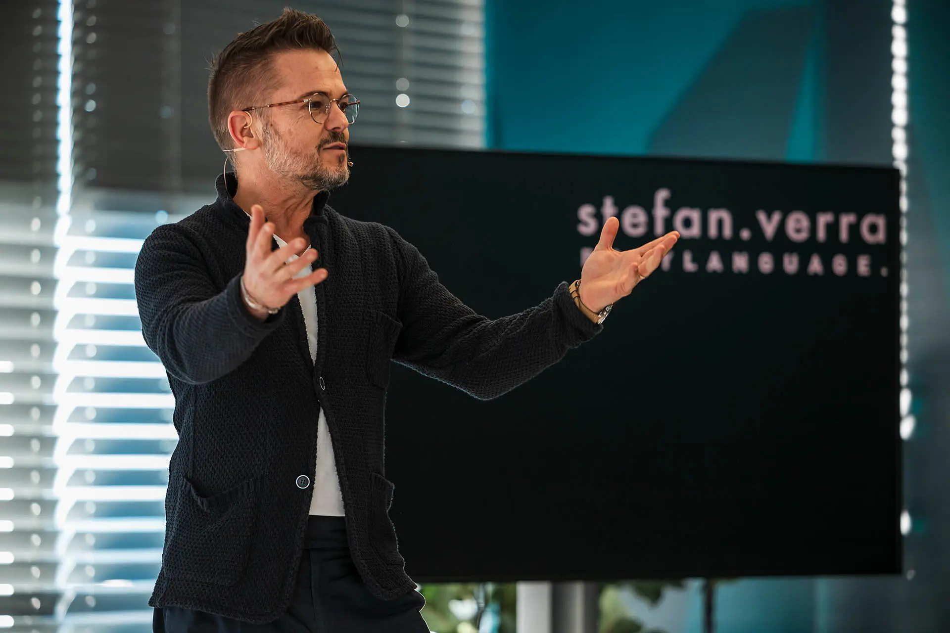 Stefan Verra, Speaker